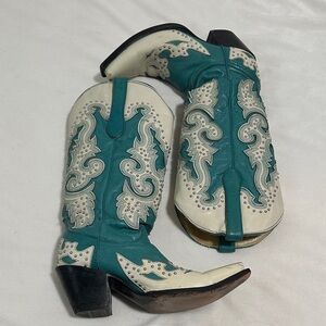 🐎 Corral Boots Studded Cowboy Boot